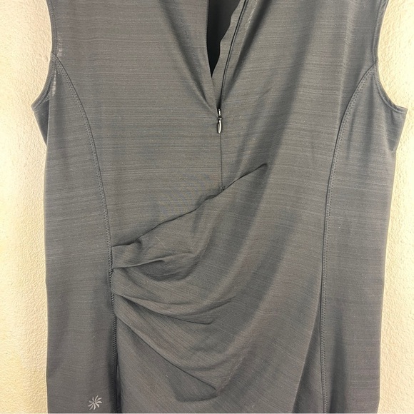 ATHLETA WOMENS CYCLIST TOP. ¼ Zip. Back zip pocket. Sleeveless. Size Large. - Picture 8 of 9
